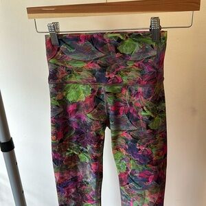 Lululemon Wunder Train High-Rise Tight 25" - Vivid Floral Multicolor